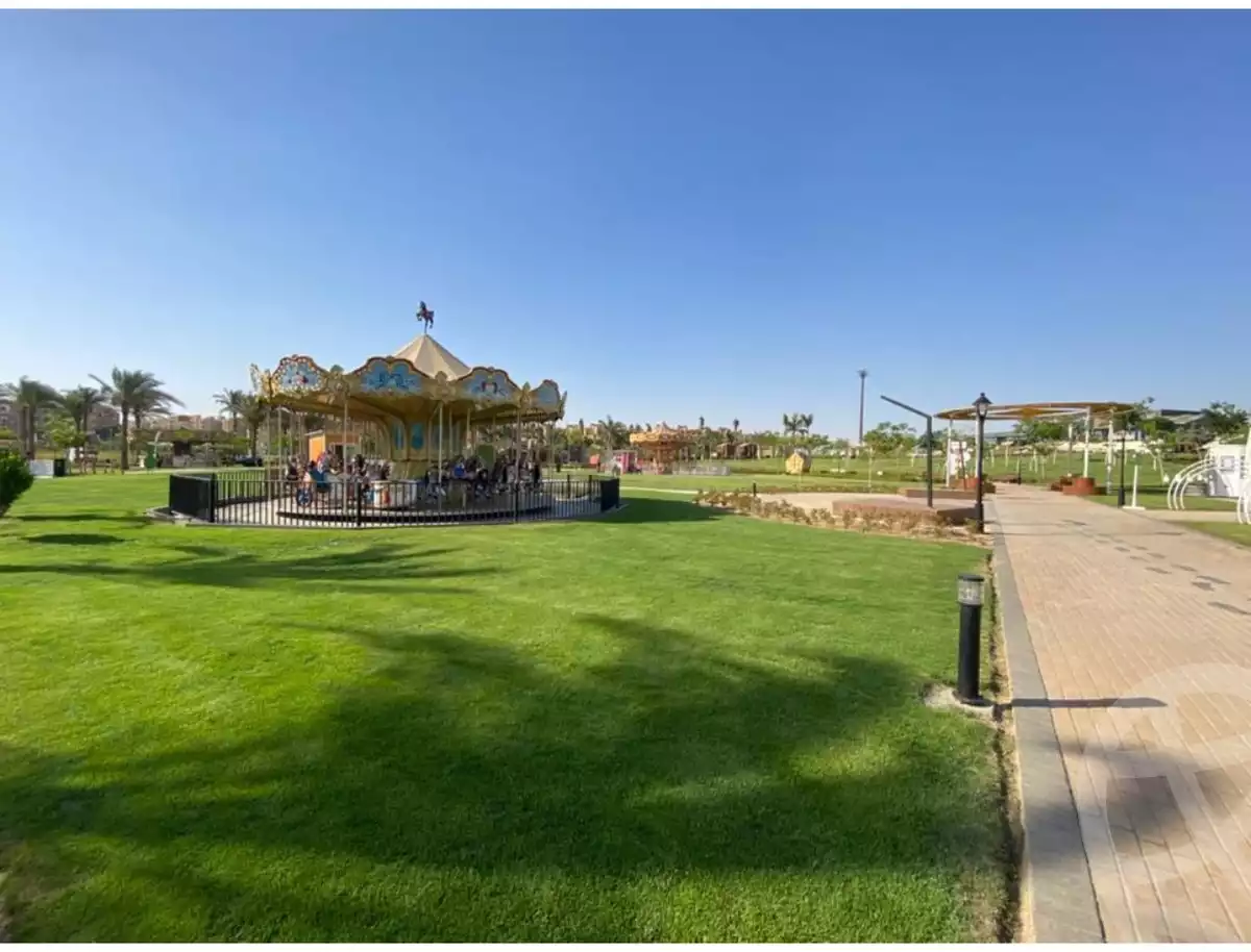 https://aqarmap.com.eg/en/listing/6060129-for-sale-cairo-el-sheikh-zayed-city-compounds-zyd-wr-llttwyr-park-towers-zed-el-sheikh-zayed-compound