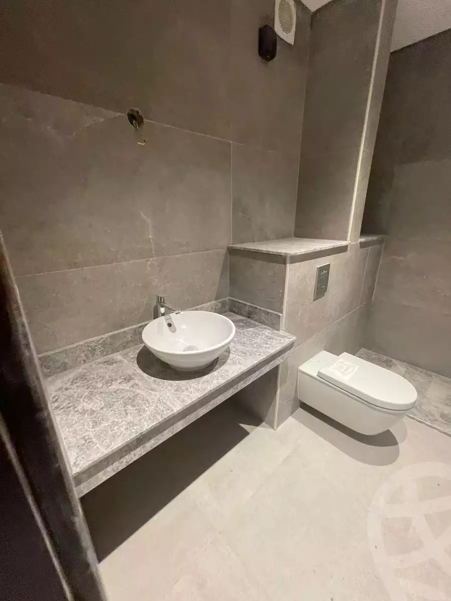 https://aqarmap.com.eg/en/listing/6060129-for-sale-cairo-el-sheikh-zayed-city-compounds-zyd-wr-llttwyr-park-towers-zed-el-sheikh-zayed-compound