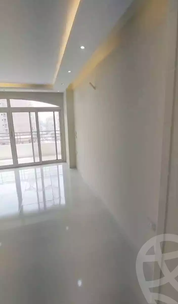 https://aqarmap.com.eg/en/listing/6060817-for-rent-cairo-helwan-helwan-el-sharkeya-heidar-st