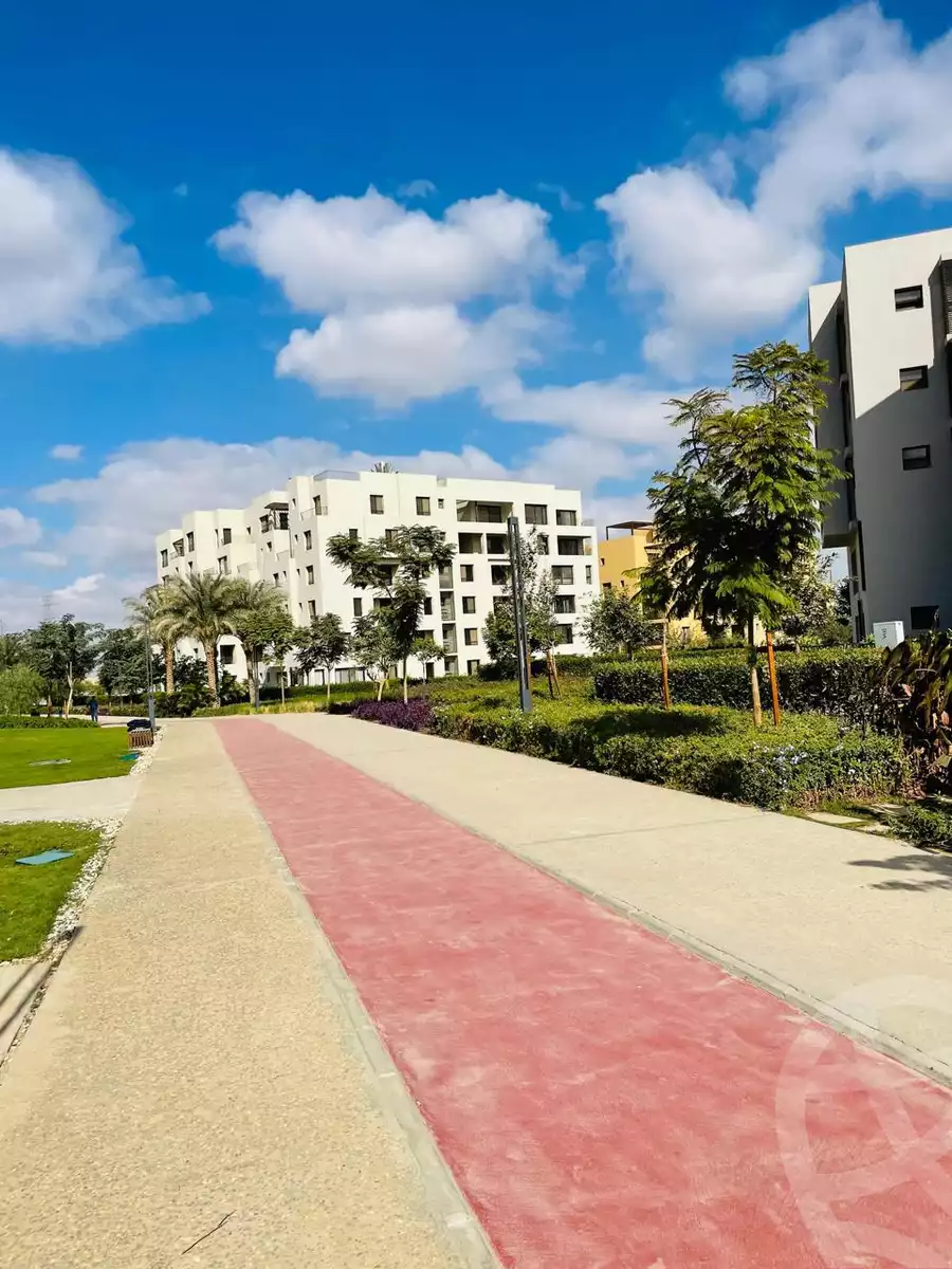 https://aqarmap.com.eg/en/listing/6061974-for-sale-cairo-6th-of-october-hadaeq-october-kmbwnd-fy-hdyq-ktwbr-o-west-club-yard-o-west