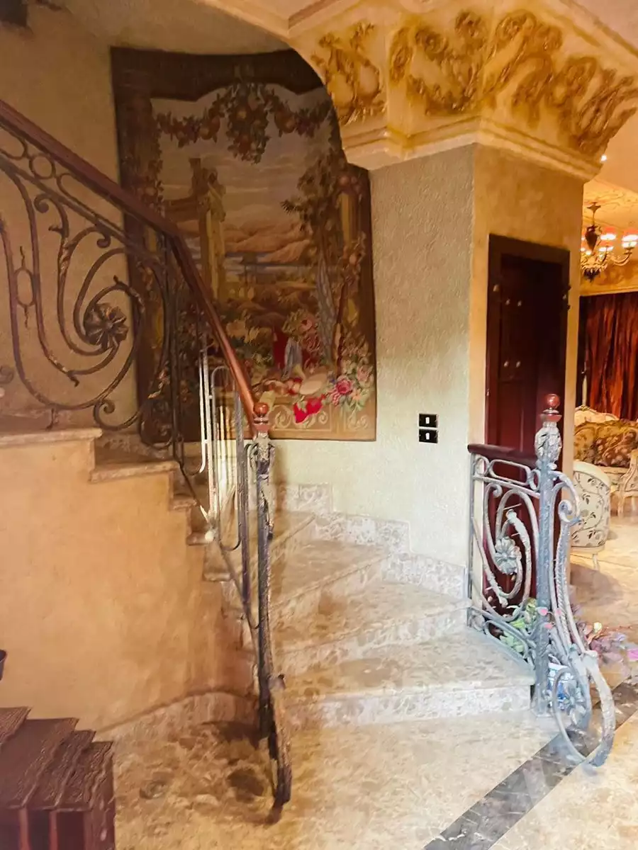 https://aqarmap.com.eg/en/listing/6062039-for-sale-cairo-el-sheikh-zayed-city-compounds