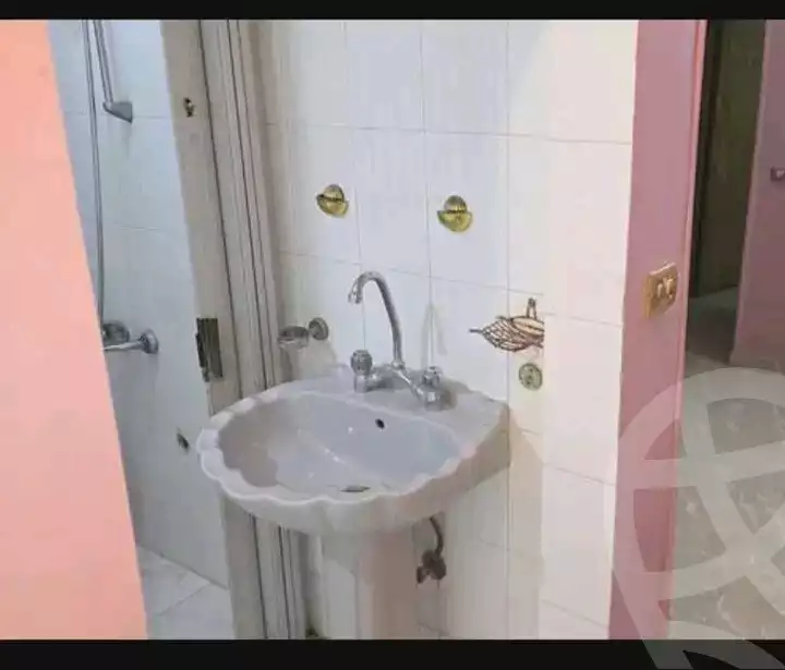 https://aqarmap.com.eg/en/listing/6065613-for-rent-cairo-ain-shams-el-hady-salamah-st