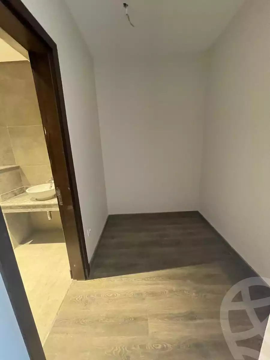https://aqarmap.com.eg/ar/listing/6066090-for-rent-cairo-el-sheikh-zayed-city-compounds-zyd-wr-llttwyr-park-towers-zed-el-sheikh-zayed-compound
