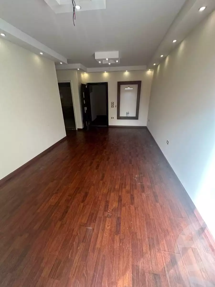 https://aqarmap.com.eg/en/listing/6066925-for-sale-cairo-mokattam-el-hadabah-el-wosta-compounds-may-fair
