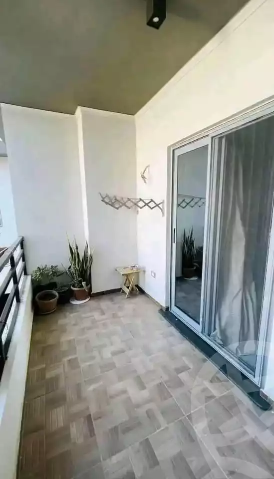 https://aqarmap.com.eg/en/listing/6067229-for-sale-cairo-mokattam-el-hadabah-el-wosta-compounds-vittoria-compound-seven-stars
