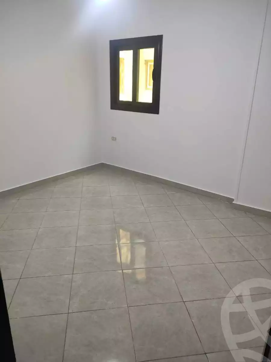 https://aqarmap.com.eg/en/listing/6067640-for-sale-cairo-helwan-helwan-el-sharkeya-mostafa-safwat-st