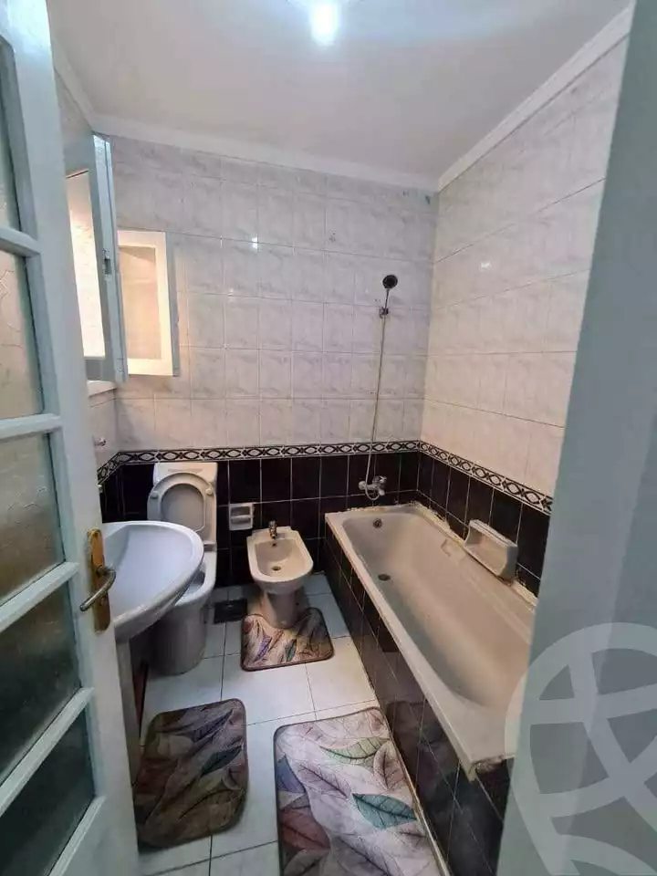 https://aqarmap.com.eg/en/listing/6068528-for-sale-dakahlia-mansoura-shrq-lmnswr-mogama-al-mahakm-st