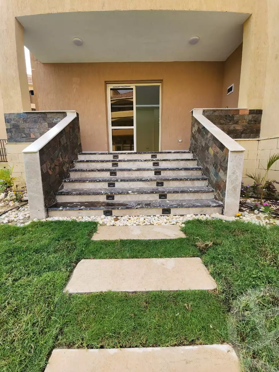 https://aqarmap.com.eg/en/listing/6068915-for-sale-cairo-el-sheikh-zayed-city-compounds-el-khamayel