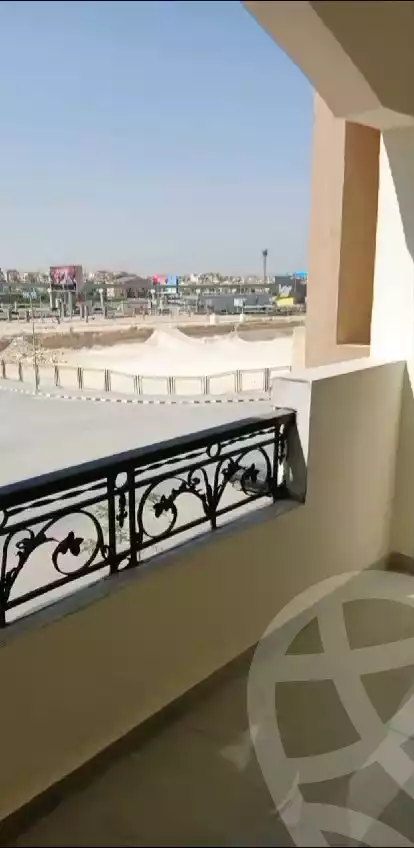 https://aqarmap.com.eg/en/listing/6069190-for-sale-cairo-el-sheikh-zayed-city-compounds-el-khamayel