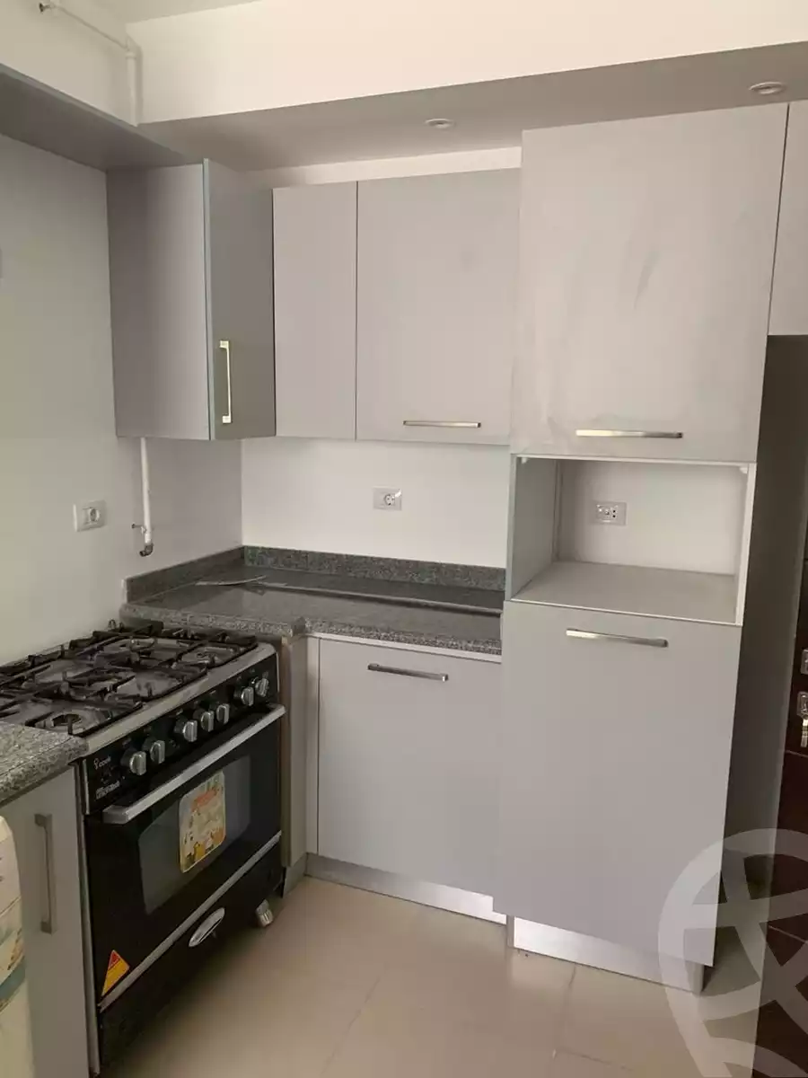 https://aqarmap.com.eg/ar/listing/6069400-for-rent-cairo-el-sheikh-zayed-city-compounds-kmbwnd-wyst-twn-swdyk