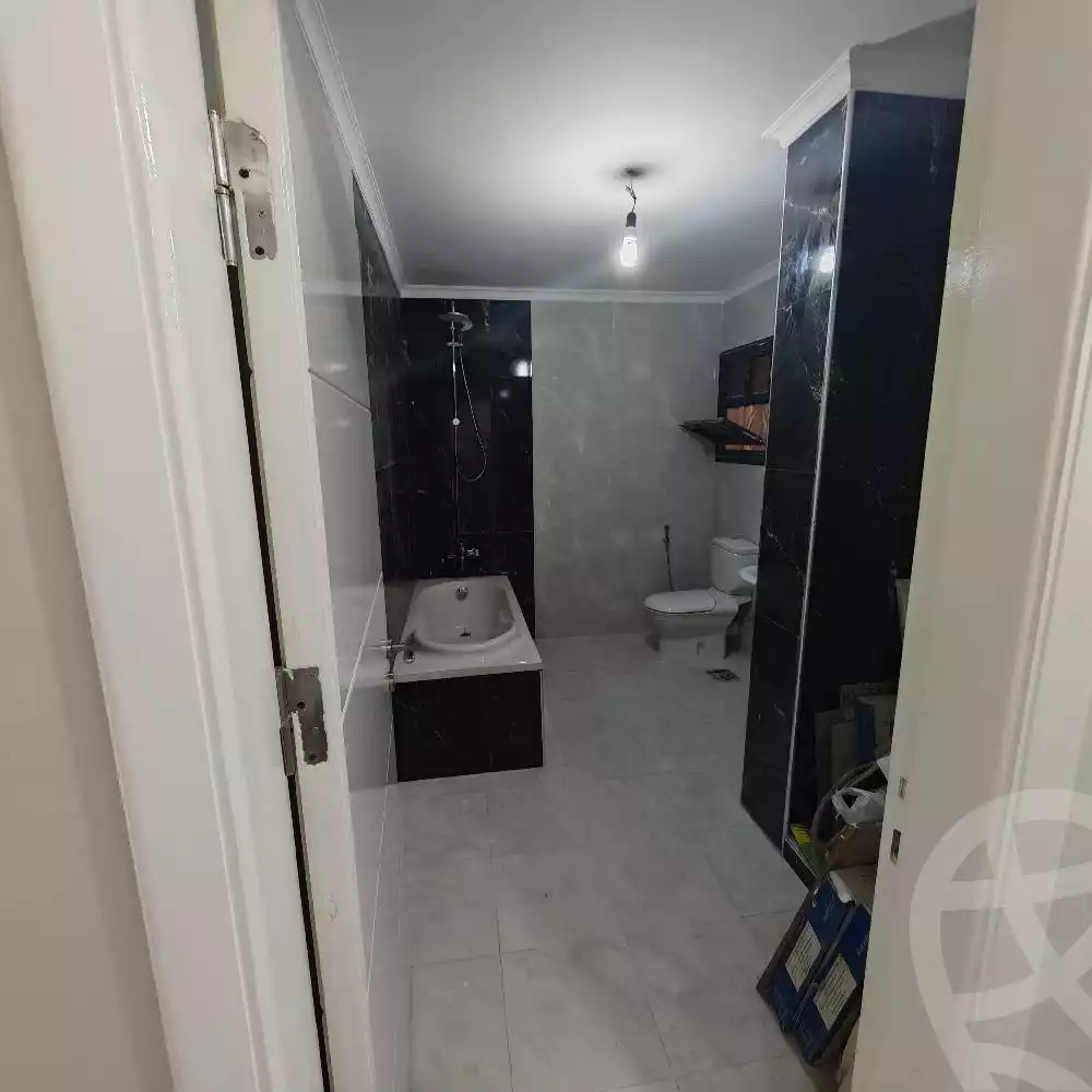 https://aqarmap.com.eg/en/listing/6069838-for-sale-cairo-6th-of-october-el-ahyaa-neighborhood-3rd-no-14-hasan-soltan-st
