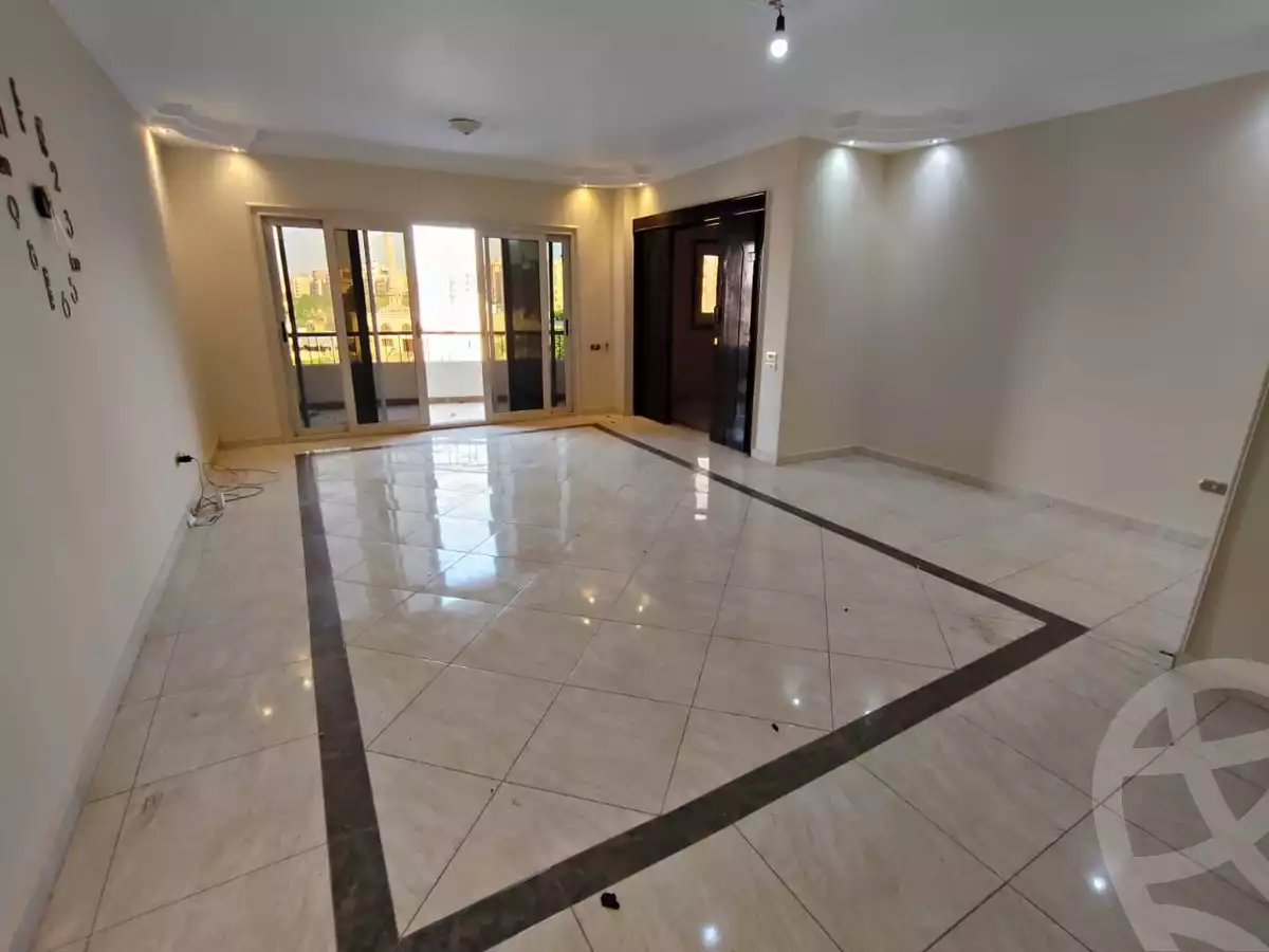https://aqarmap.com.eg/en/listing/6070347-for-rent-cairo-mokattam-lhdb-l-ly