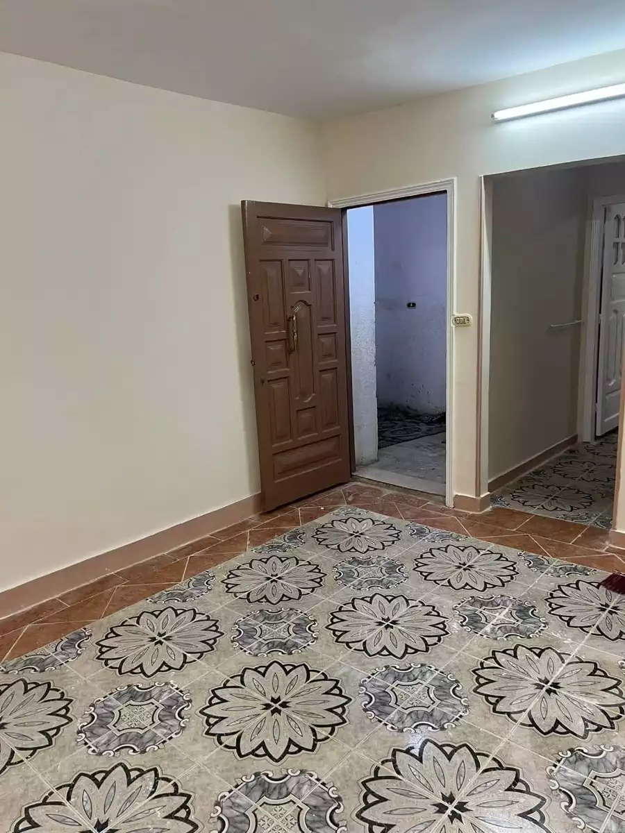 https://aqarmap.com.eg/en/listing/6071345-for-sale-alexandria-l-jmy-lbytsh-el-saleheen-mosque-st