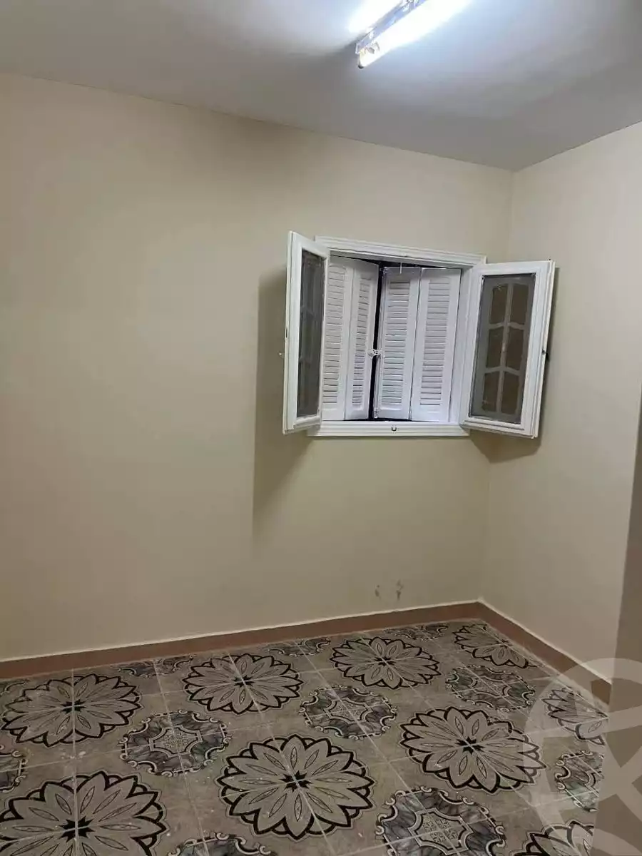 https://aqarmap.com.eg/en/listing/6071379-for-sale-alexandria-l-jmy-lbytsh-el-saleheen-mosque-st
