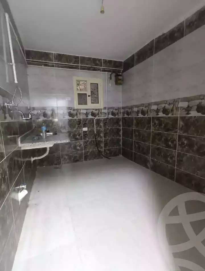 https://aqarmap.com.eg/ar/listing/6071493-for-sale-alexandria-l-jmy-lbytsh-el-hanafeya-st