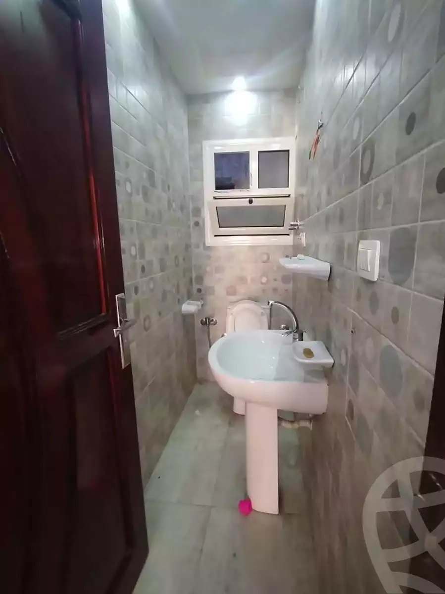 https://aqarmap.com.eg/ar/listing/6075573-for-sale-alexandria-l-jmy-lbytsh-al-samalehy-1-st
