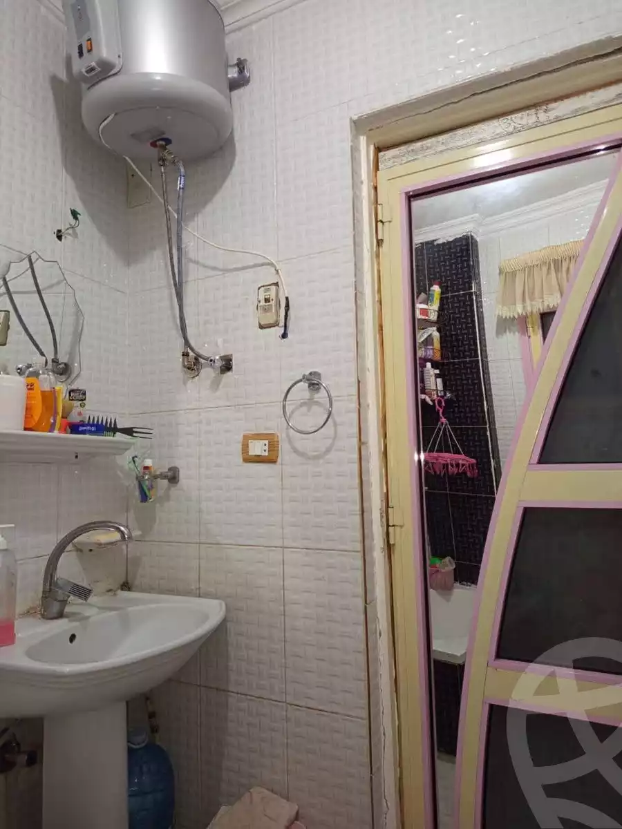 https://aqarmap.com.eg/en/listing/6076219-for-sale-alexandria-l-jmy-lbytsh-ibrahim-othman-st