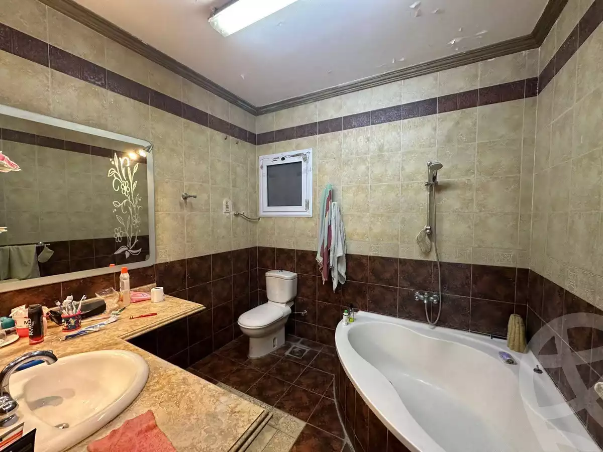 https://aqarmap.com.eg/en/listing/6076936-for-sale-cairo-mokattam-lhdb-l-ly