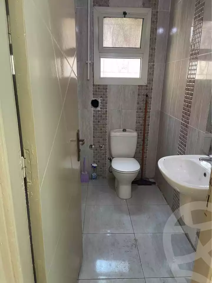 https://aqarmap.com.eg/ar/listing/6077052-for-rent-cairo-el-mohandesen-shareaa-ahmed-orabi