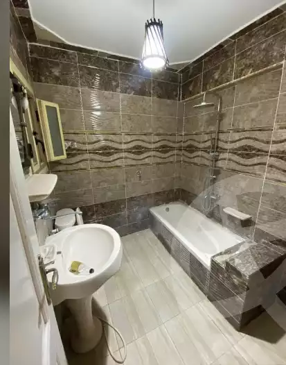 https://aqarmap.com.eg/ar/listing/6077140-for-sale-alexandria-l-jmy-lbytsh-el-zohour-st