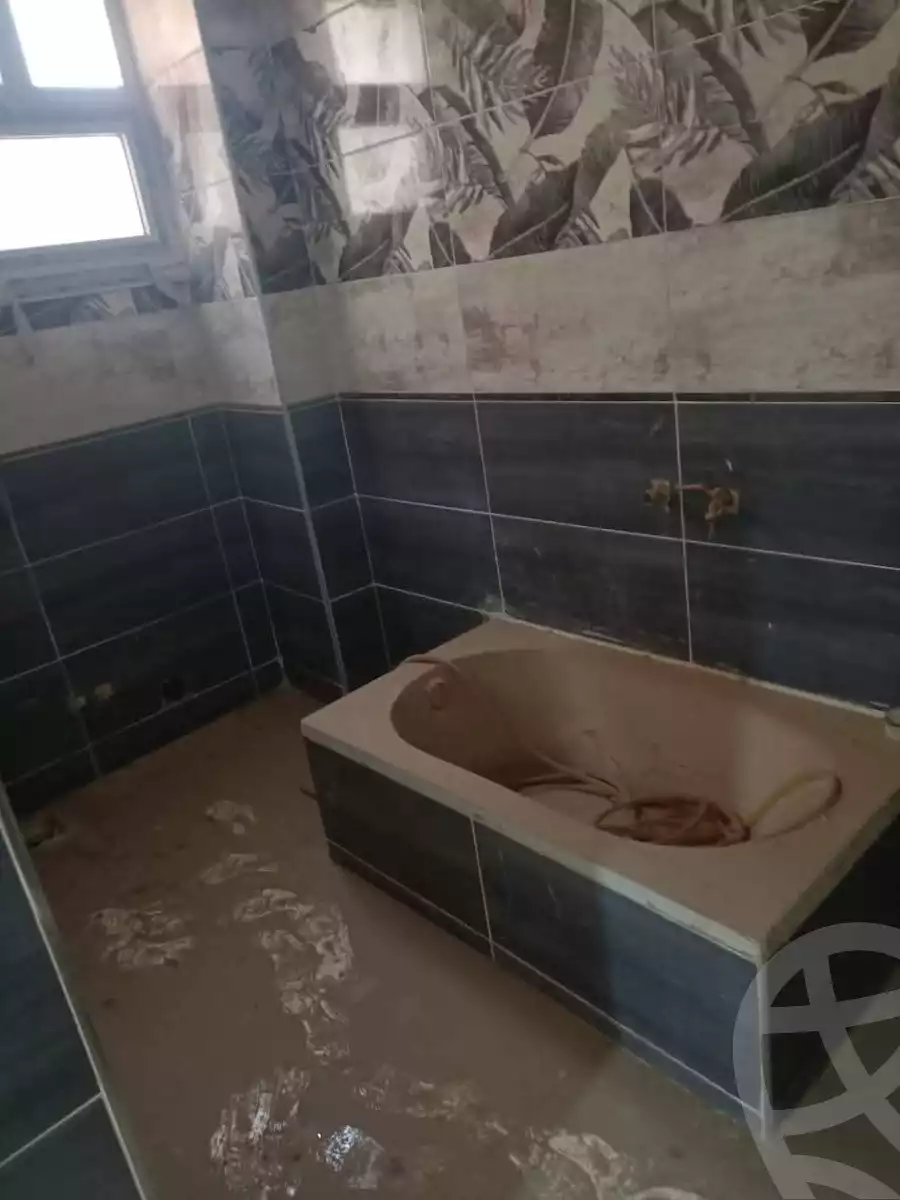 https://aqarmap.com.eg/ar/listing/6078312-for-sale-cairo-ain-shams-ahmed-esmat-st