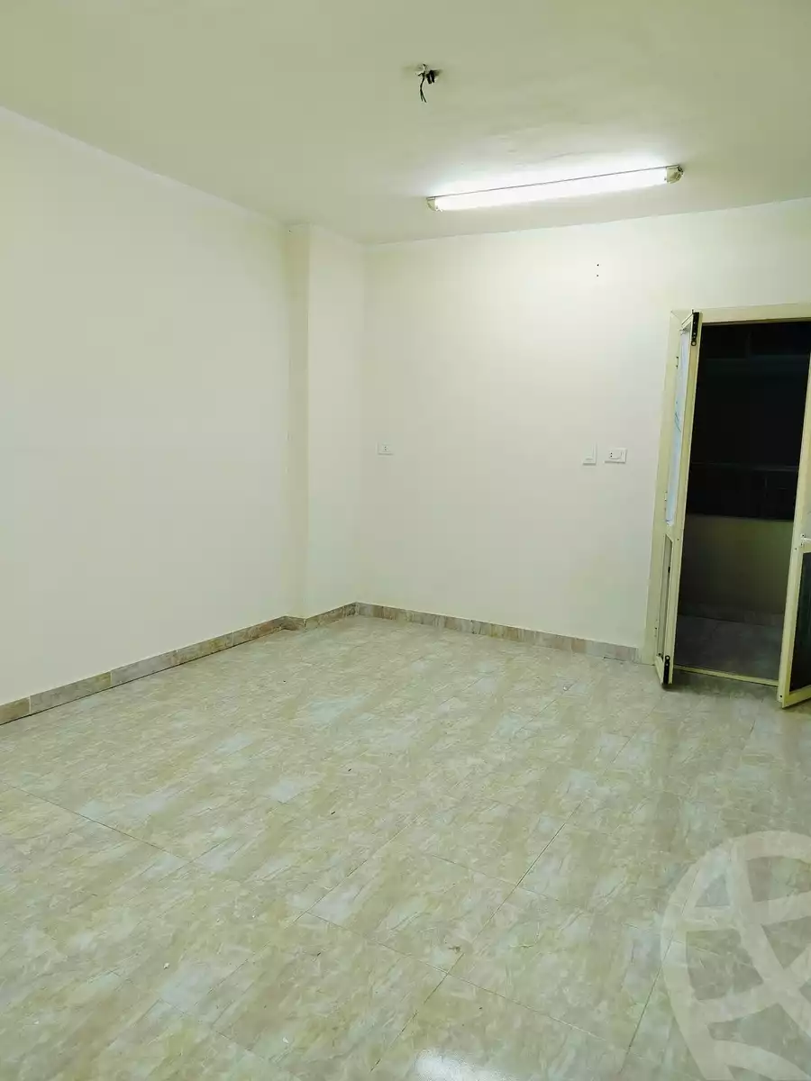 https://aqarmap.com.eg/en/listing/6073874-for-sale-qalyubia-shubra-el-khaima-shubra-el-khaima-city-teraat-el-shabouri-st