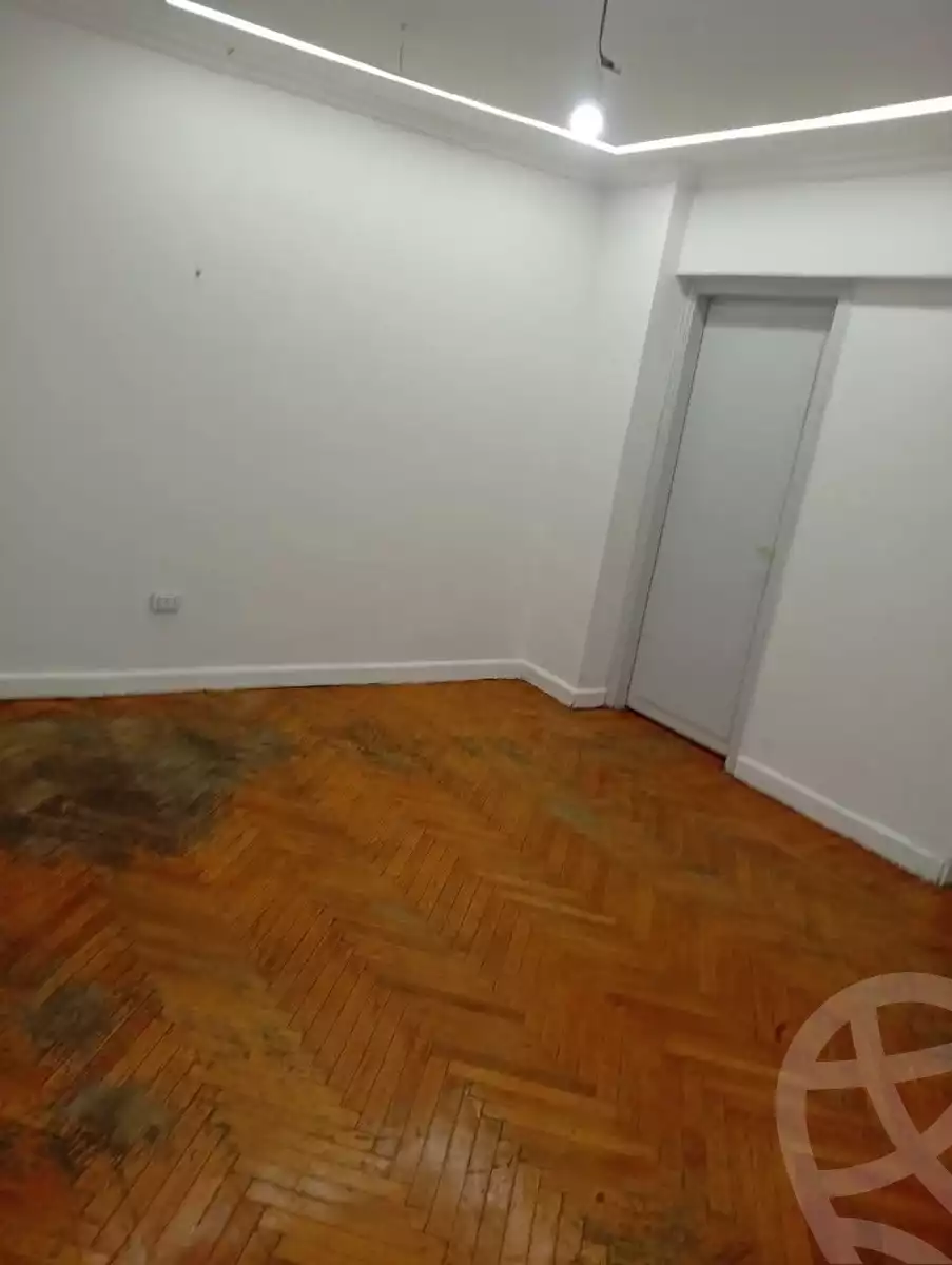 https://aqarmap.com.eg/en/listing/6079356-for-sale-alexandria-lauran-shr-bw-qyr-tryq-lhry