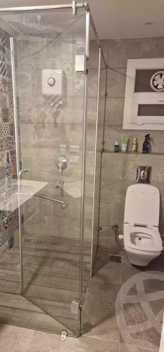https://aqarmap.com.eg/en/listing/6080578-for-sale-cairo-el-sheikh-zayed-city-compounds-zayed-regency