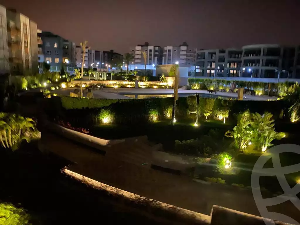 https://aqarmap.com.eg/en/listing/6080616-for-sale-cairo-el-sheikh-zayed-city-compounds-zayed-regency