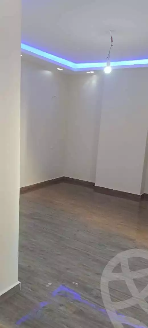 https://aqarmap.com.eg/en/listing/6081560-for-sale-cairo-mokattam-el-hadabah-el-wosta-rd-lmbhth