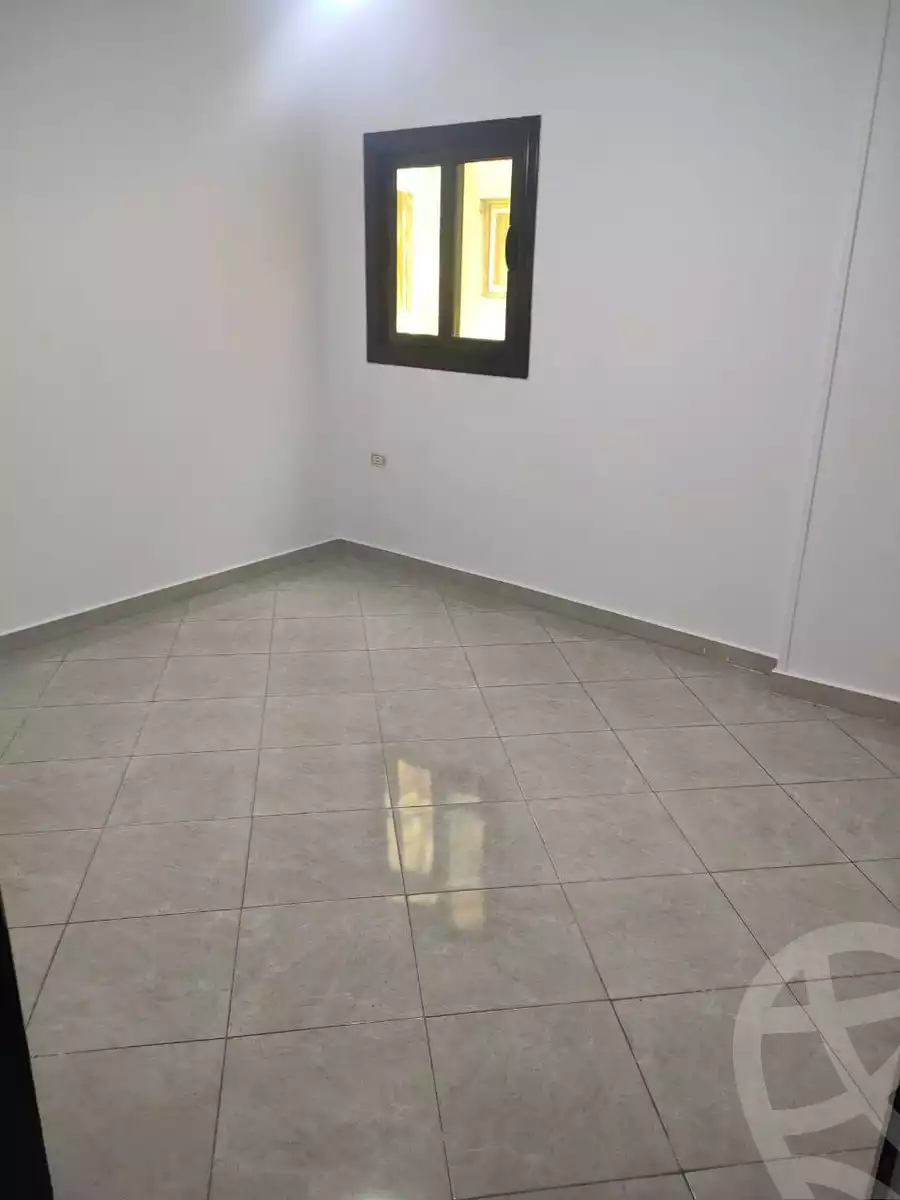 https://aqarmap.com.eg/ar/listing/6082039-for-sale-cairo-helwan-helwan-el-sharkeya-mostafa-safwat-st