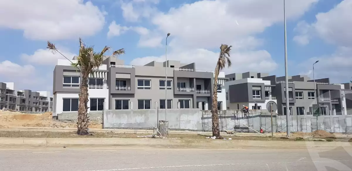 https://aqarmap.com.eg/en/listing/6082817-for-sale-cairo-el-sheikh-zayed-city-compounds-etapa
