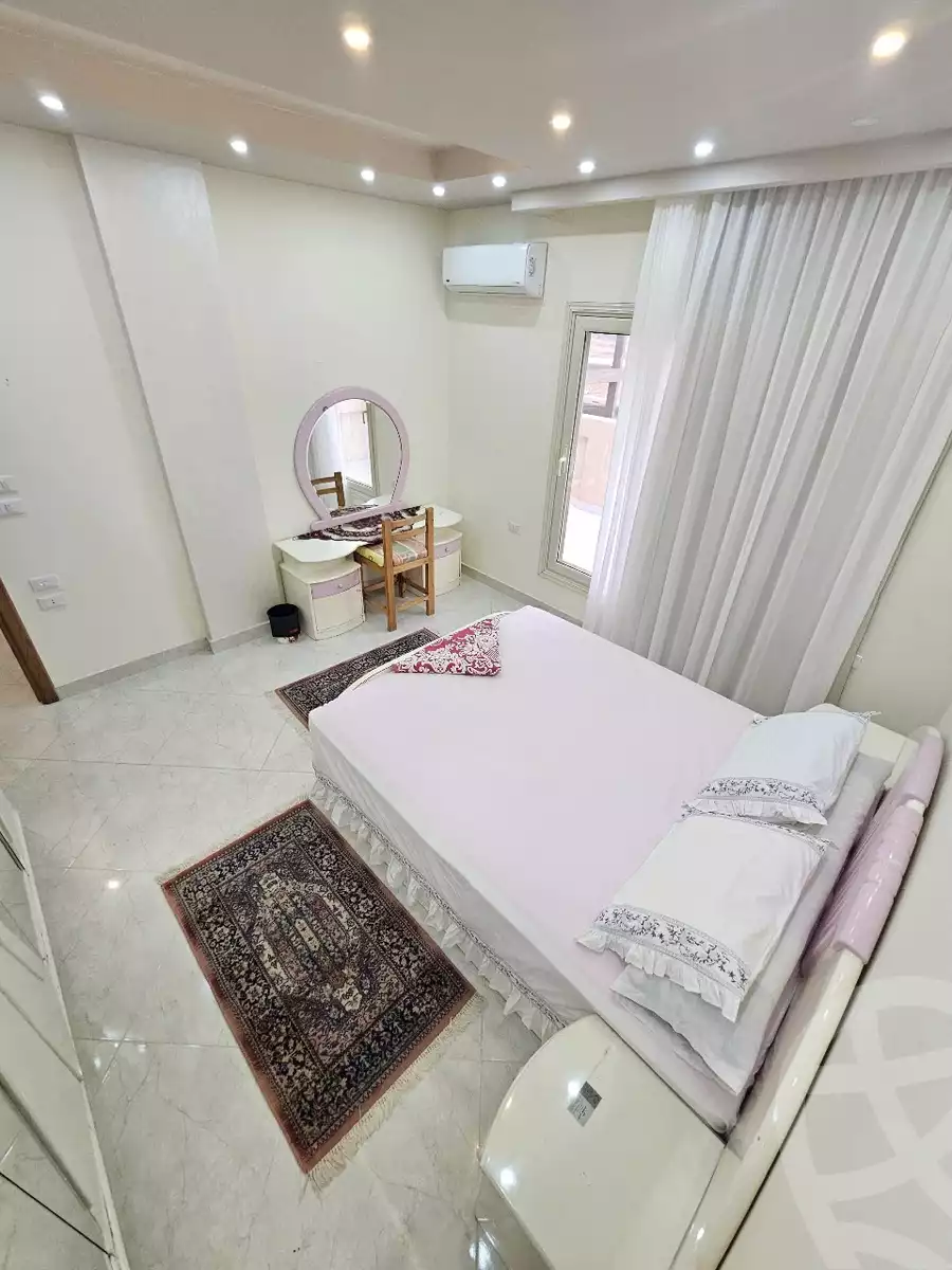 https://aqarmap.com.eg/en/listing/6082820-for-rent-cairo-new-cairo-90th-street-south-teseen-st