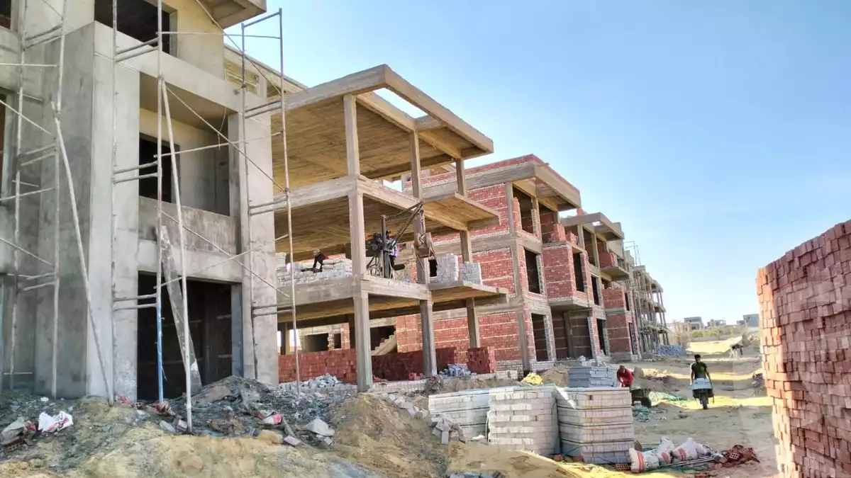 https://aqarmap.com.eg/ar/listing/6082862-for-sale-cairo-el-sheikh-zayed-city-lshykh-zyd-ljdyd-zayard-north-strike-compound-palmier