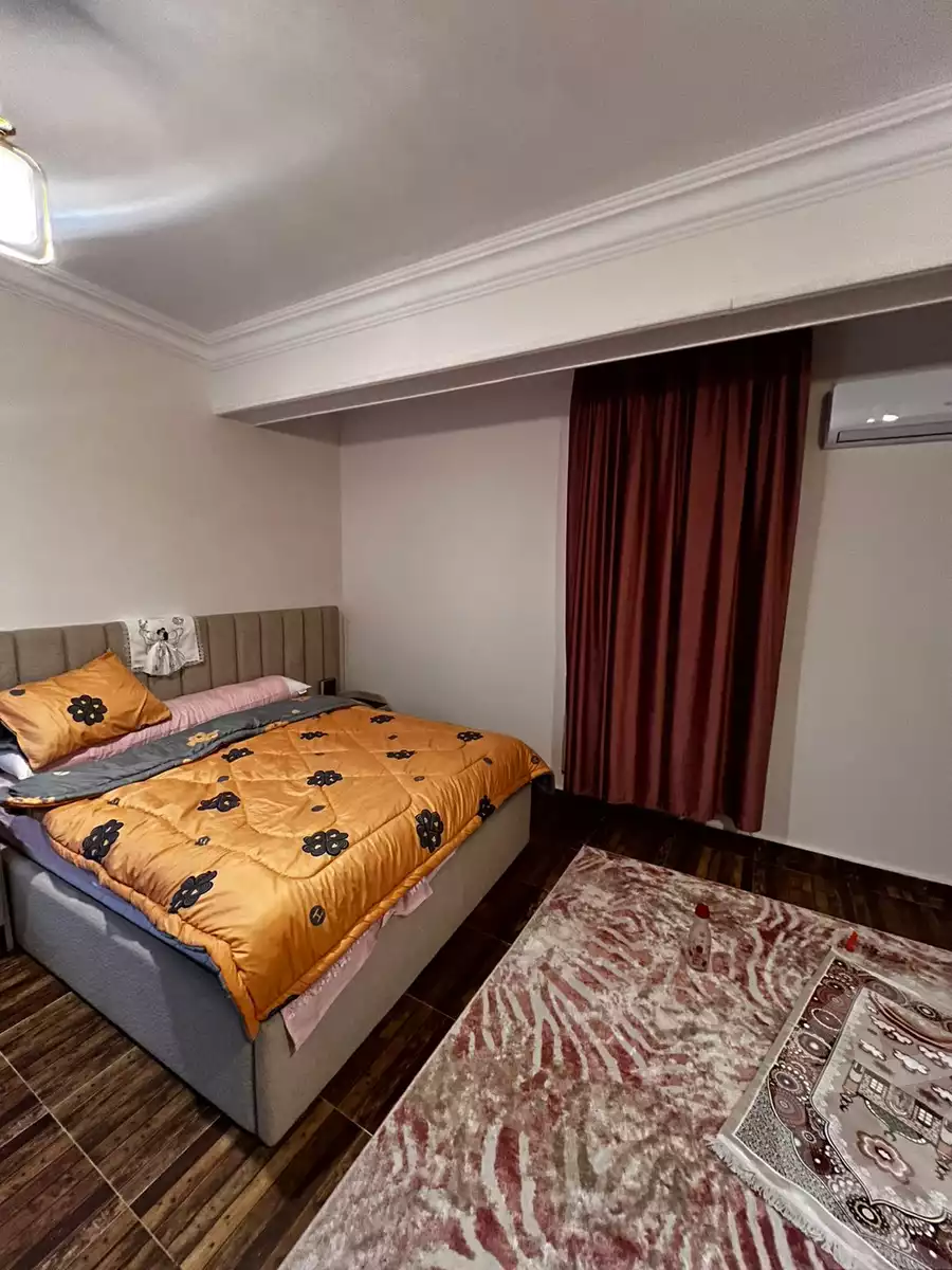https://aqarmap.com.eg/ar/listing/6083053-for-rent-cairo-el-sheikh-zayed-city-compounds-el-yasmeen-compound