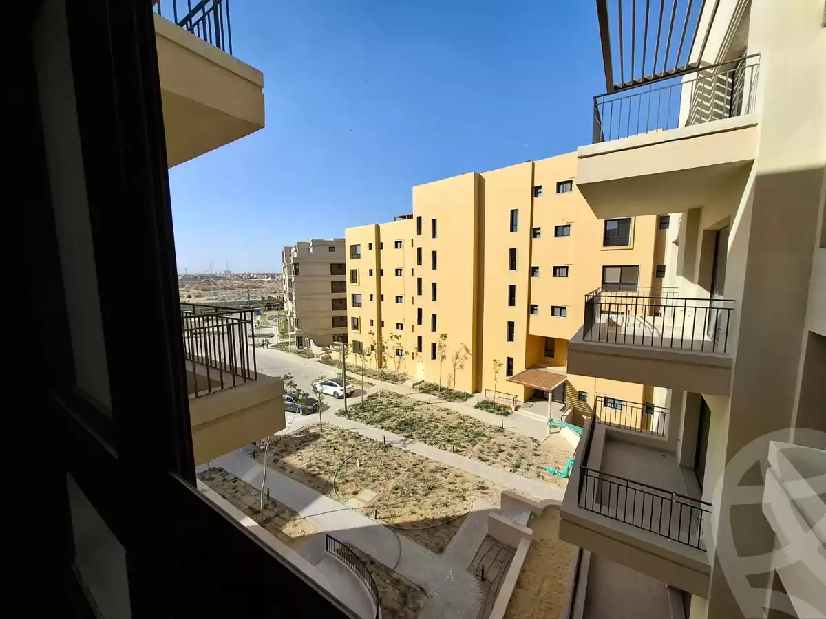https://aqarmap.com.eg/en/listing/6083510-for-sale-cairo-6th-of-october-hadaeq-october-kmbwnd-fy-hdyq-ktwbr-o-west-tulwa-o-west