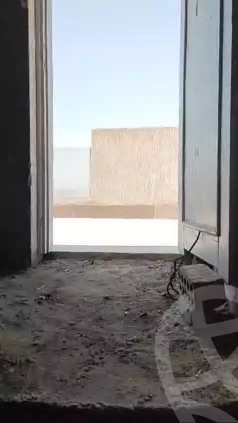 https://aqarmap.com.eg/ar/listing/6083947-for-sale-cairo-el-sheikh-zayed-city-compounds-el-khamayel