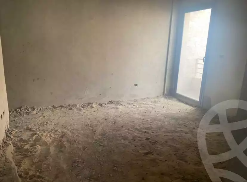 https://aqarmap.com.eg/en/listing/6083973-for-sale-cairo-el-sheikh-zayed-city-compounds-calm-residence-dcm