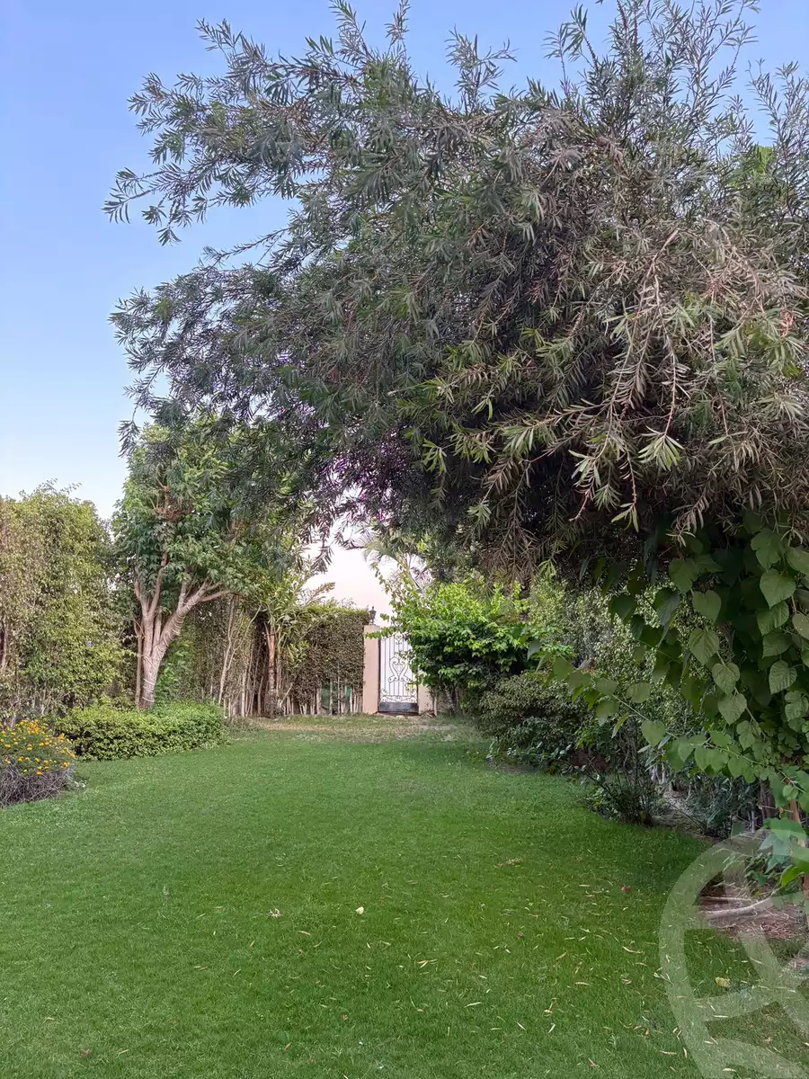 https://aqarmap.com.eg/en/listing/6084140-for-sale-cairo-el-sheikh-zayed-city-compounds-el-rabwa
