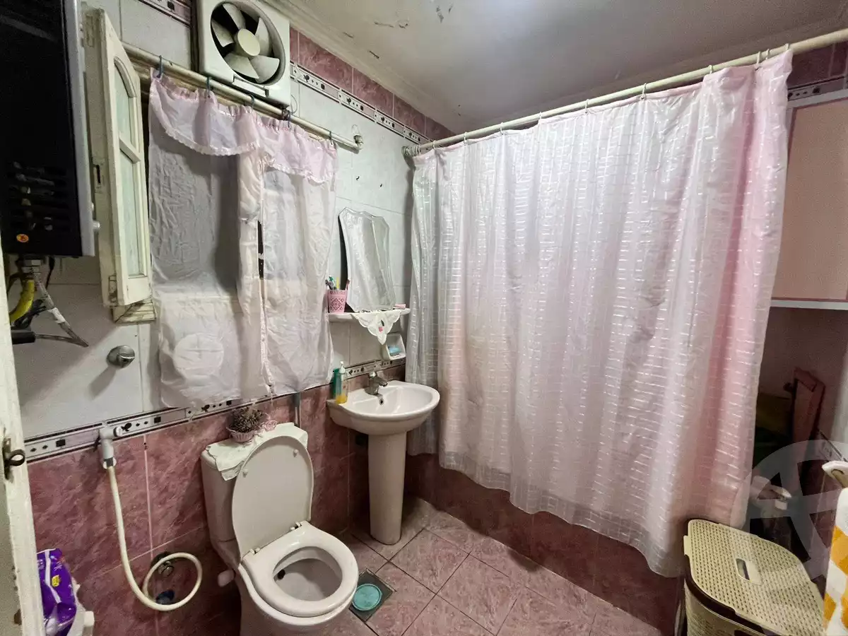 https://aqarmap.com.eg/ar/listing/6085402-for-sale-alexandria-alhadara-lhdr-qbly