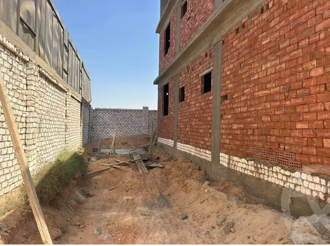 https://aqarmap.com.eg/ar/listing/6086230-for-sale-cairo-el-sheikh-zayed-city-lshykh-zyd-ljdyd-el-reef-el-oroby