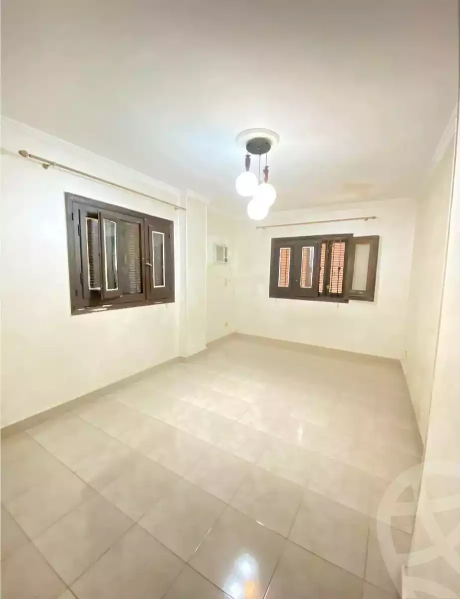 https://aqarmap.com.eg/ar/listing/6086996-for-sale-cairo-mokattam-lhdb-l-ly-shareaa-9