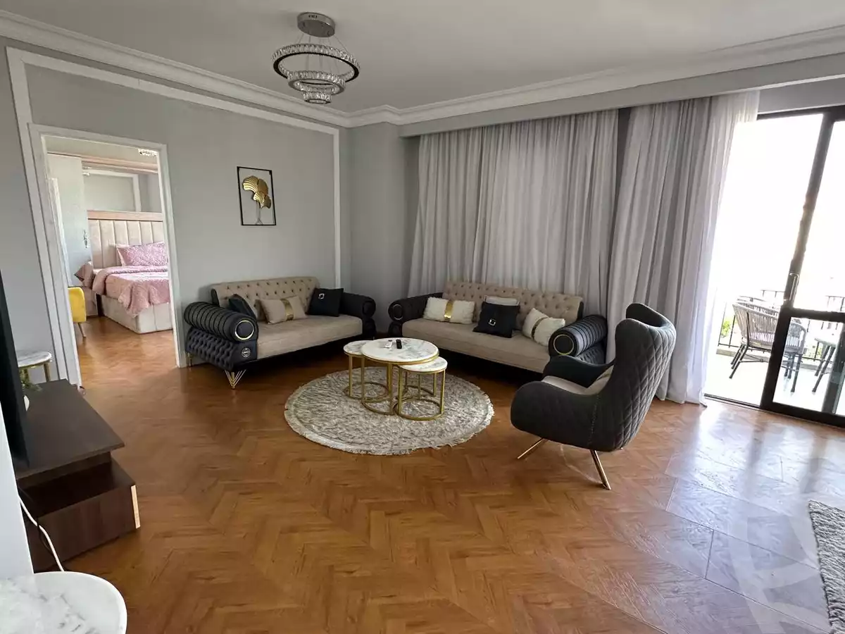 https://aqarmap.com.eg/ar/listing/6087451-for-rent-cairo-el-sheikh-zayed-city-compounds-kmbwnd-wyst-twn-swdyk