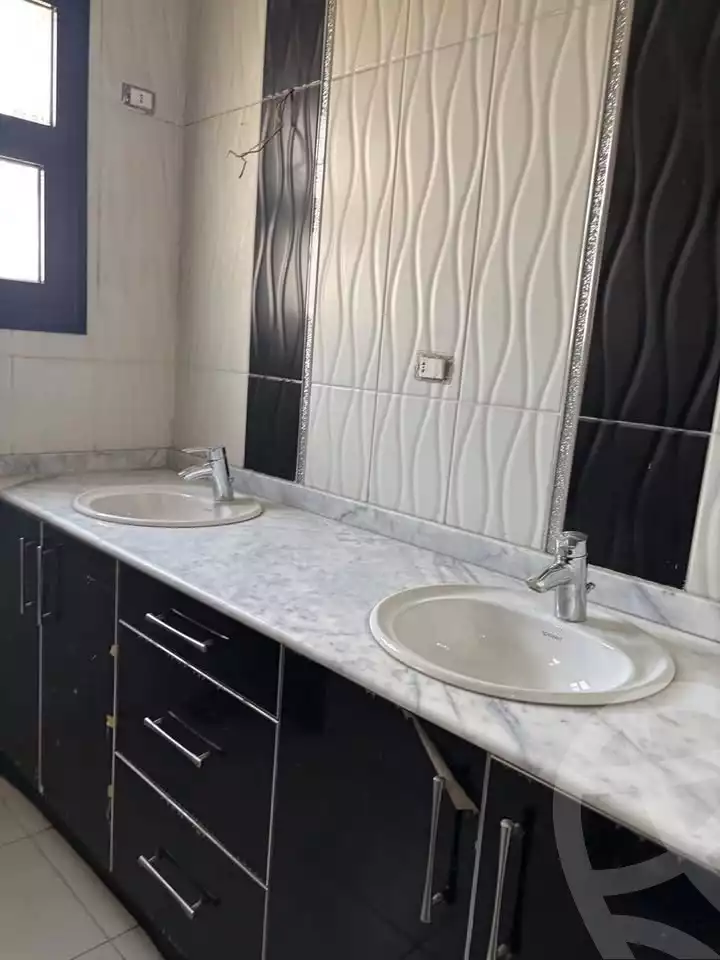 https://aqarmap.com.eg/ar/listing/6087535-for-rent-cairo-mokattam-lhdb-l-ly