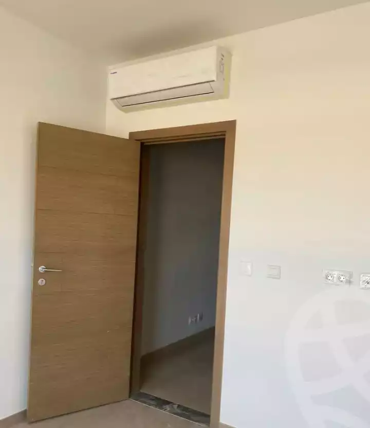 https://aqarmap.com.eg/ar/listing/6087791-for-sale-cairo-mokattam-compounds-uptown-cairo