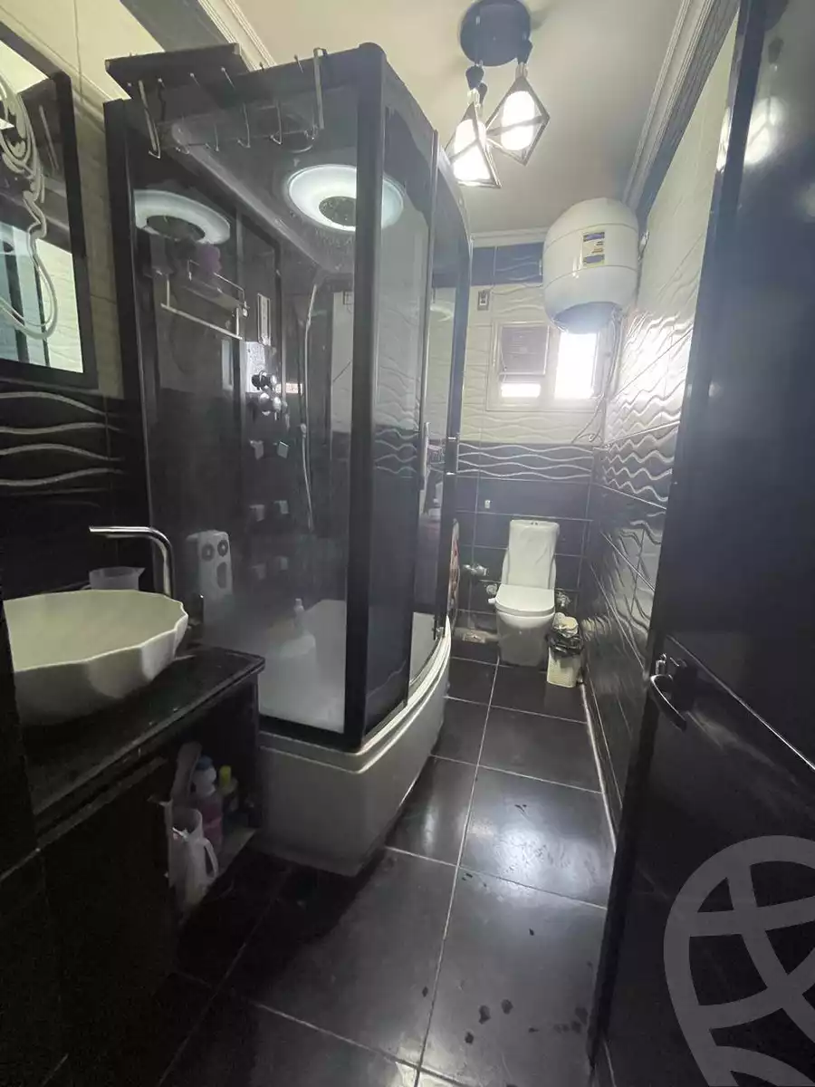 https://aqarmap.com.eg/en/listing/6087857-for-rent-cairo-helwan-helwan-el-sharkeya-zaki-hawas-st