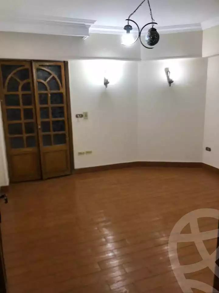 https://aqarmap.com.eg/en/listing/6087971-for-sale-cairo-mokattam-lhdb-l-ly-el-naforah-square