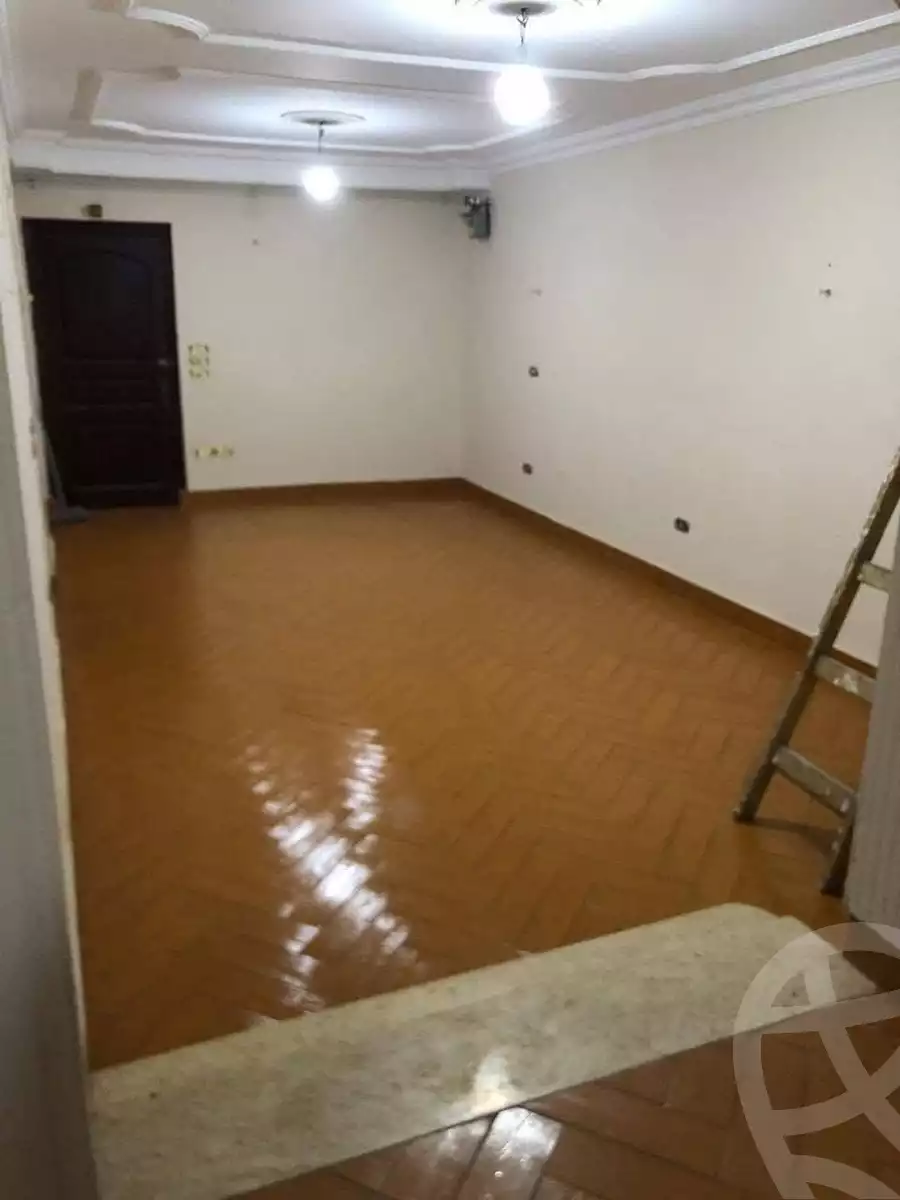 https://aqarmap.com.eg/en/listing/6088946-for-sale-cairo-mokattam-lhdb-l-ly-el-naforah-square