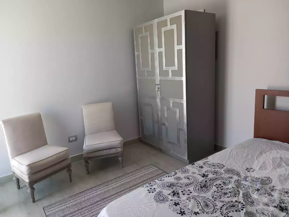https://aqarmap.com.eg/en/listing/6089738-for-rent-cairo-el-sheikh-zayed-city-compounds-kmbwnd-wyst-twn-swdyk