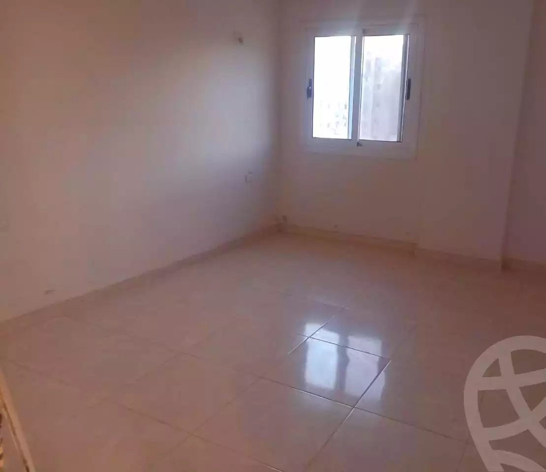 https://aqarmap.com.eg/en/listing/6092232-for-sale-cairo-mokattam-compounds-mwntn-blz